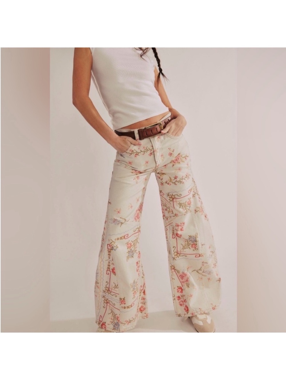 We The Free Eden High Slouchy Flare - Picture 2 of 5